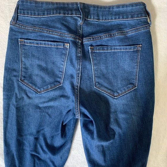 Old navy ripped skinny jeans - Picture 7 of 7